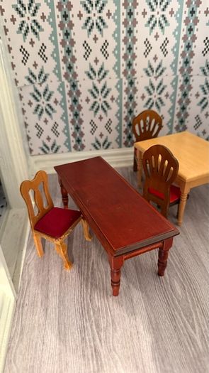 Dolls House Furniture Scale 1:12