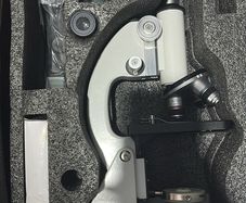 Microscope