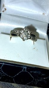9ct white gold 0.5 carat diamond ring all paperwork