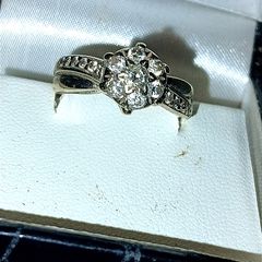 9ct white gold 0.5 carat diamond ring all paperwork