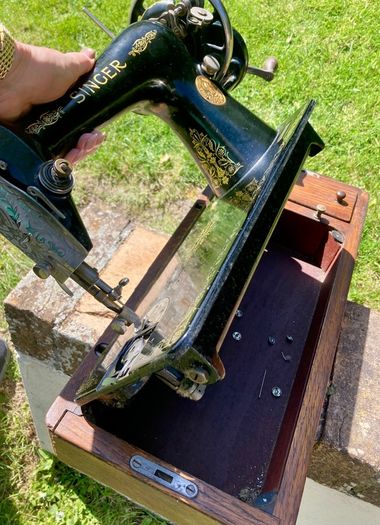 Singer Sewing Machine 1925