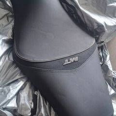 MT09 Shad comfort seat