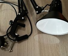 Lamp with clamp