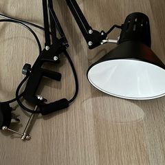 Lamp with clamp
