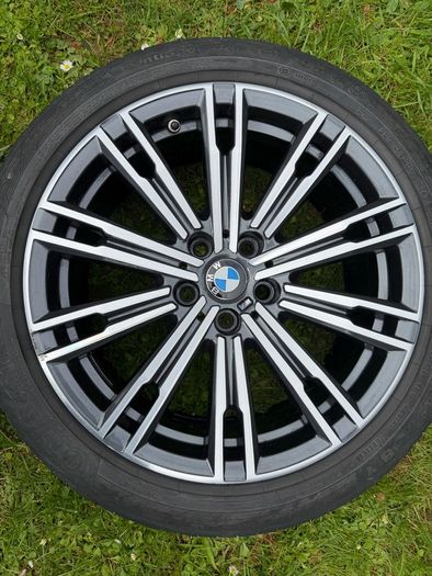 Genuine Bmw M Sport Alloys R18  Staggered Set