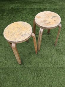 2 stools