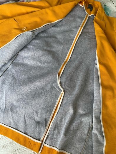 Coat size 8 like new( never worn)