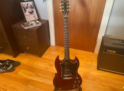2001 cherry red gibsons sg special (humbuckers)