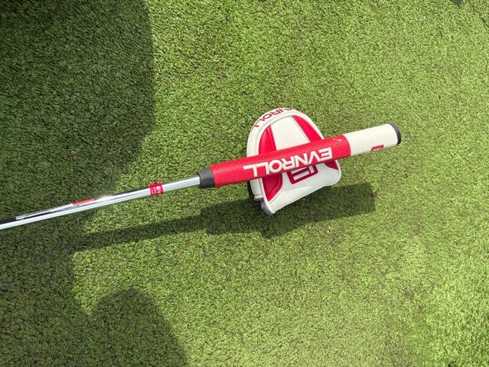 Evenroll putter.