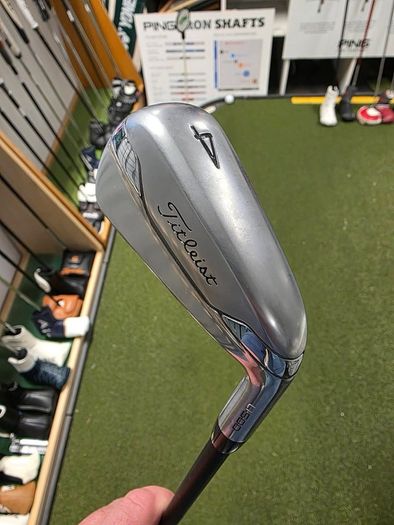 Titleist u500 Forged 4 Iron
