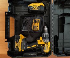 DeWalt combi drill