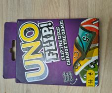 Uno Flip card game