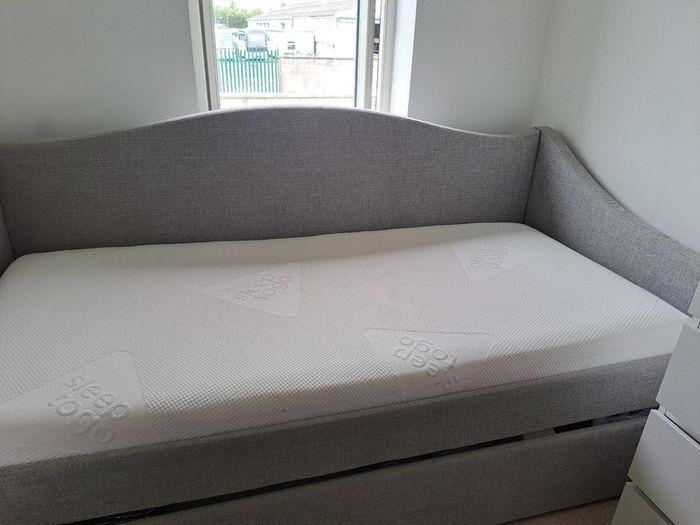 Day bed trundle