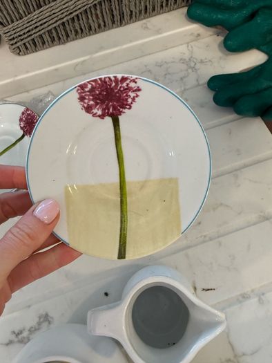 Crockery: plates, bowls etc.
