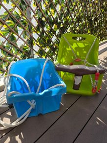 2 kid's swings