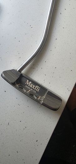 Maxfli putter