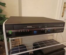Toshiba RD-XV45 DVD Recorder for repair