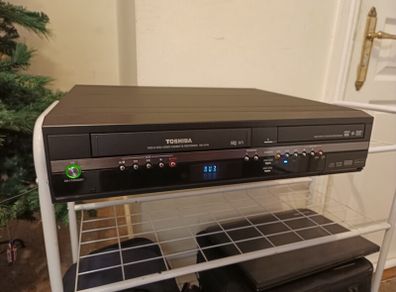 Toshiba RD-XV45 DVD Recorder for repair