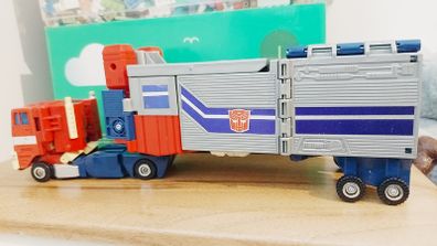 Transformer optimus prime 2002