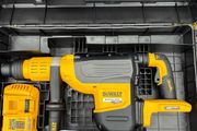 Dewalt Dch775x2-qw - 54v Xr Flexvolt 52mm Sds-max Hammer Drill With 12 Ah Batteries