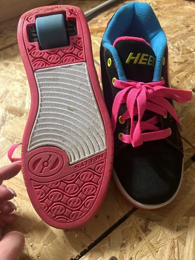 heelys size 4