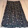 Stunning floral and doot midi skirt Image 4