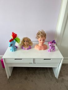 Ponies x2 and Dolls heads x2
