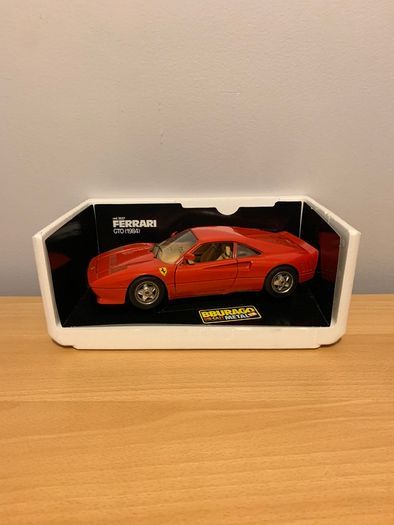 Ferrari GTO 1984 1/18 Burago Model Car