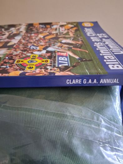 Clare GAA. Ultra Rare Official Clare GAA Annual From 1997. Collect In Dublin Or Receive Via Post.