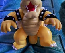 Bowser - Super Mario Collectible Figure 7"