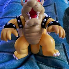 Bowser - Super Mario Collectible Figure 7"