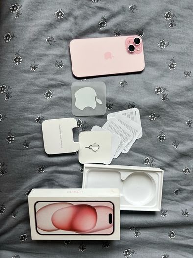 iPhone 15 Pink 128GB Unlocked Box Included