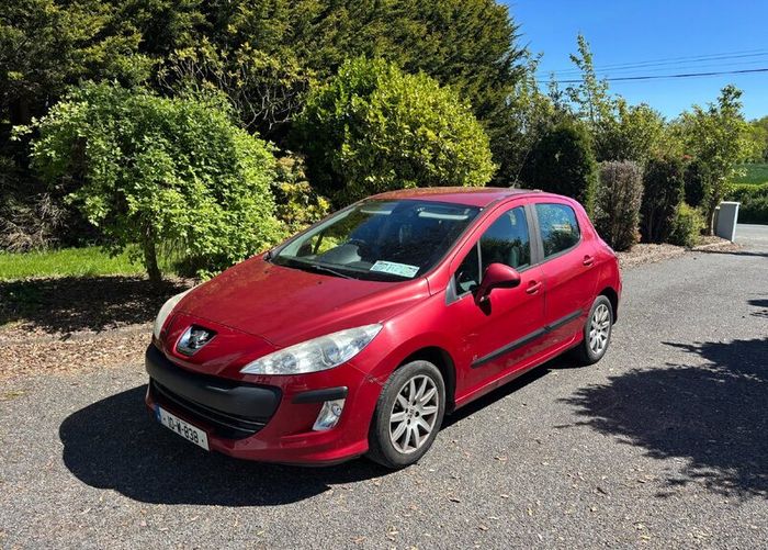 Peugeot 308 HDI Diesel 2010. NCT May 2027