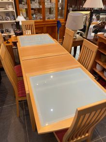 Table & 6 chairs