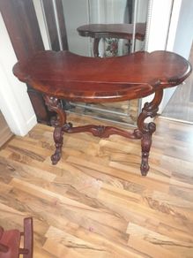 Beautiful Antique Kidney Shape Table