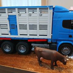 Bruder Cattle Transport truck