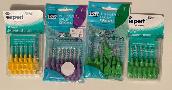 4 packs of interdental brushes