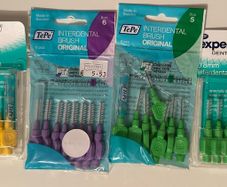 4 packs of interdental brushes