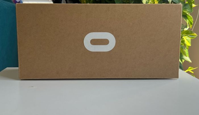 Meta Quest 2 VR Headset + Box + AMVR Controller grips