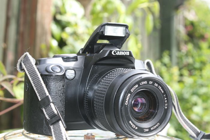 Canon Eos 5000