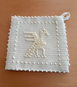 Needlepoint pot holder
