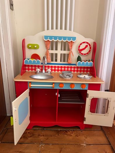 Play Kitchen