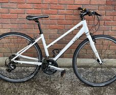 Giant Liv Alight 3 Hybrid Bike