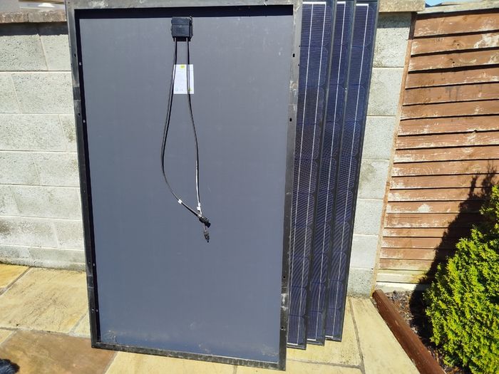 Solar PV Panels 5x 250W With inverter and isolator