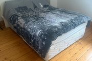 king size bed