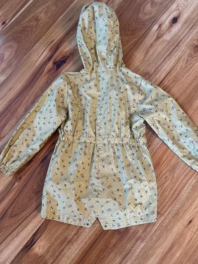 Next wax rain jacket age 5-6 like new! Excellent condition!