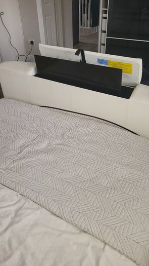 king size TV Bed