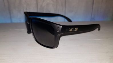 New Polarised Sunglasses ,Black matt