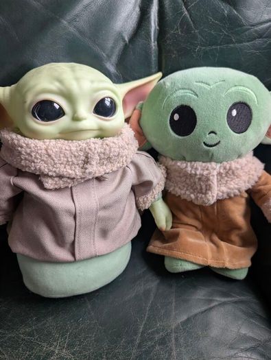 2 Star Wars Mandalorian Baby Yoda"s