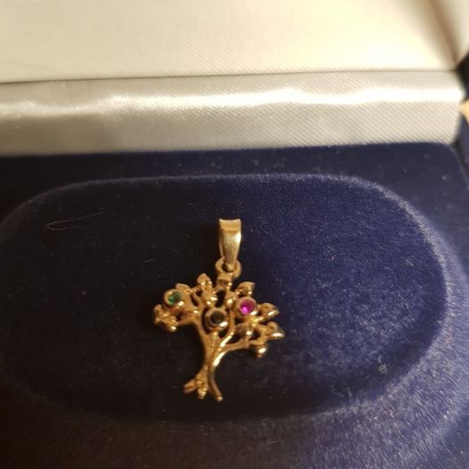 14 ct gold pendant